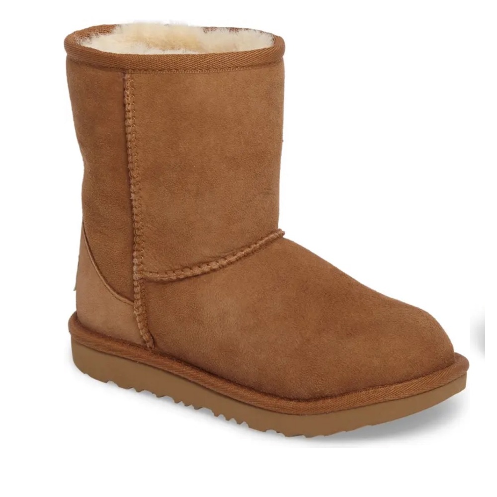 UGG classic short II Genuine Shearling boot